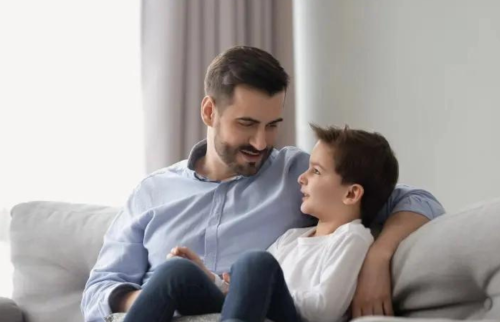 5 استراتيجيات فعالة لتعزيز الارتباط الإيجابي بين الآباء وأطفالهم